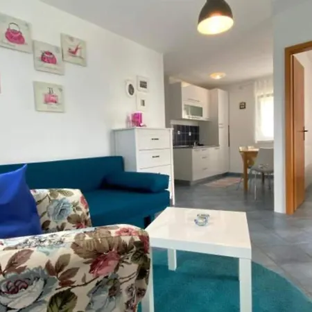 Apartmán Lara Rab - One Bedroom With Balcony Rab Town
