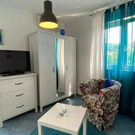 Appartement Lara Rab - One Bedroom With Balcony Rab Town