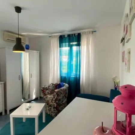 Lara Rab - One Bedroom With Balcony Appartement