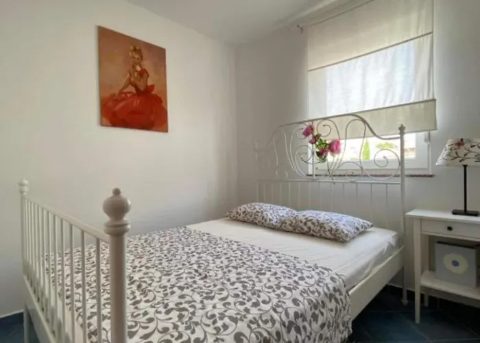 Lara Rab - One Bedroom With Balcony Apartman *