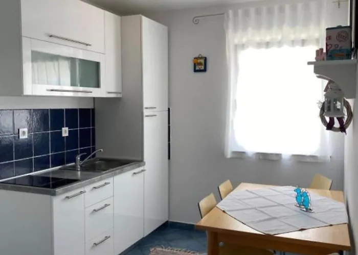 Lara Rab - One Bedroom With Balcony Apartman *