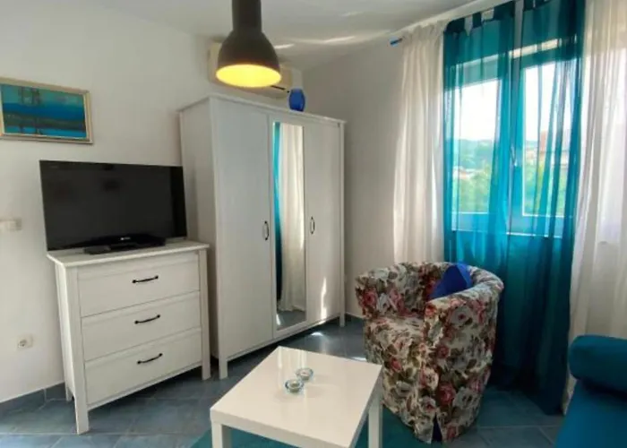Apartman Lara Rab - One Bedroom With Balcony Rab Town