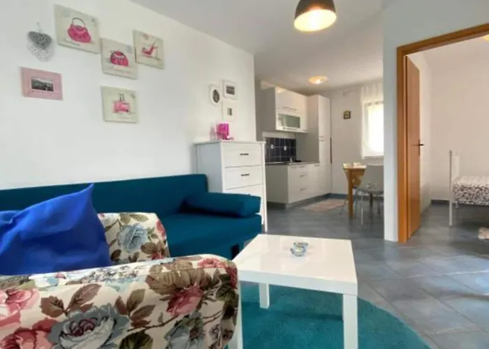 Apartman Lara Rab - One Bedroom With Balcony Rab Town